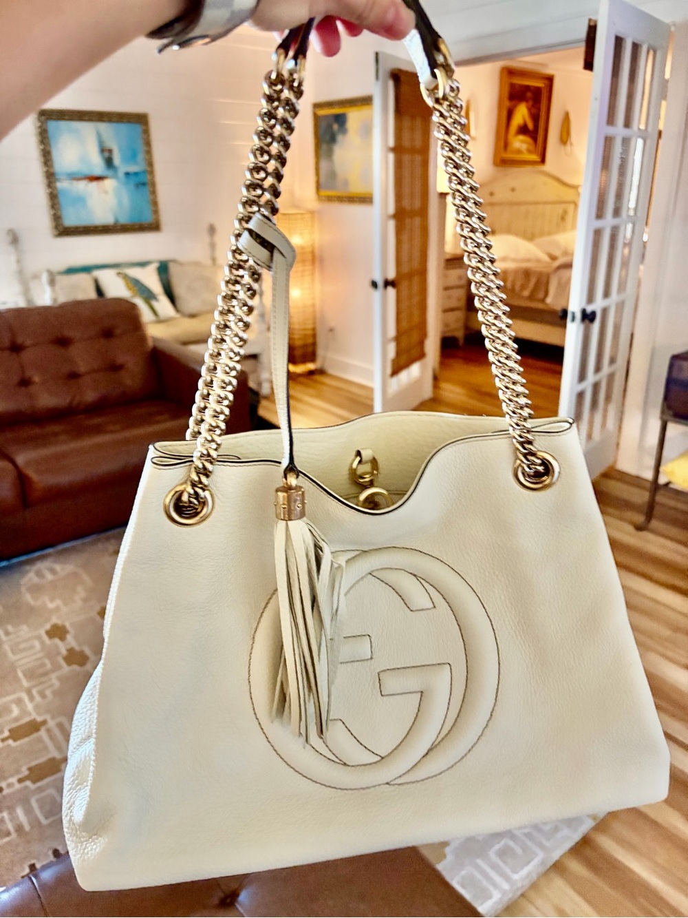 Gucci Cream Leather Shoulder Bag with Gold Chain Straps